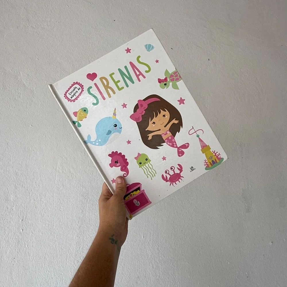 Escuela‎ Magica de Sirenas Hardcover Spanish Activity Book Stories Puzzles Libsa